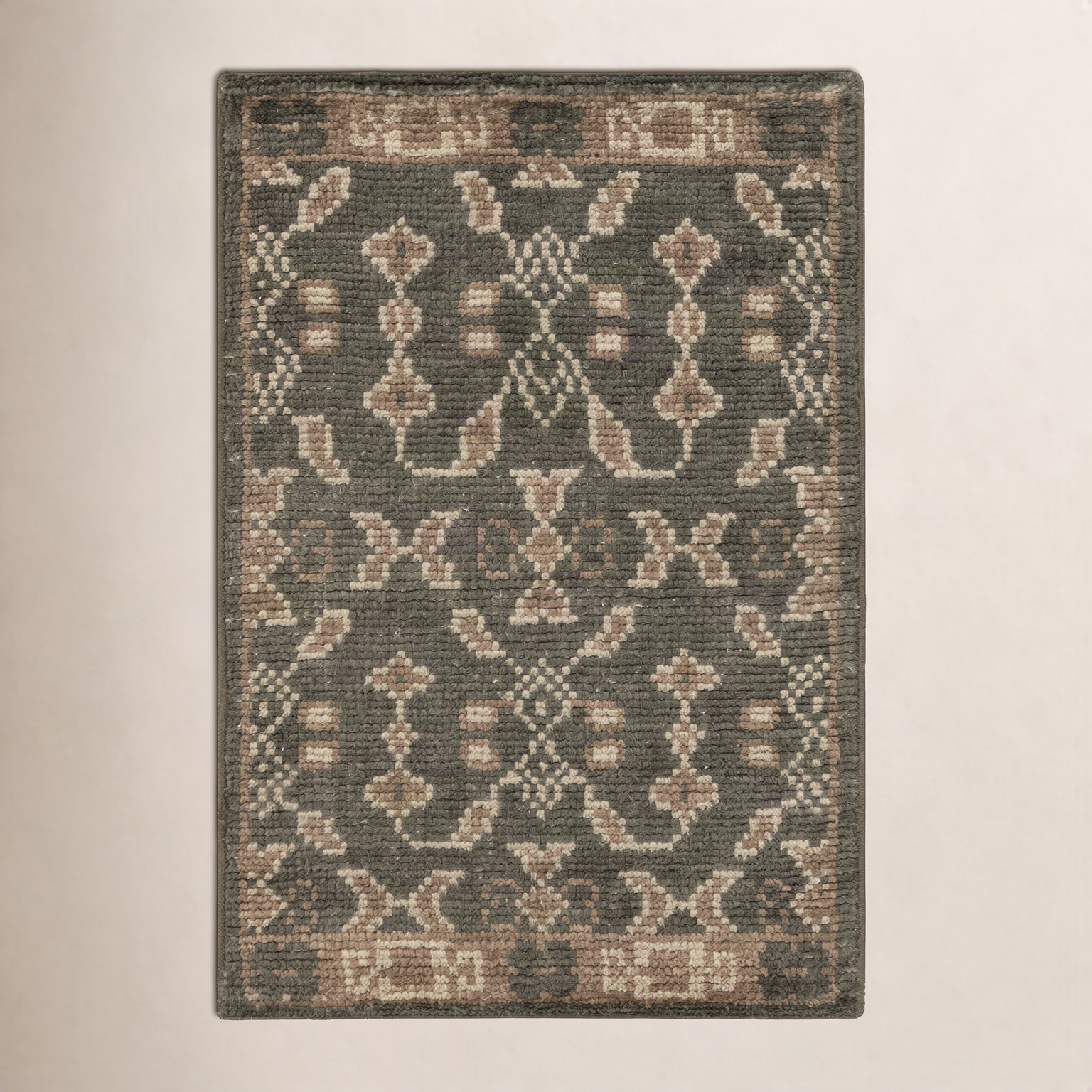 Vanna Hand-Knotted Oriental Wool Rug, Green, 3'x5'
