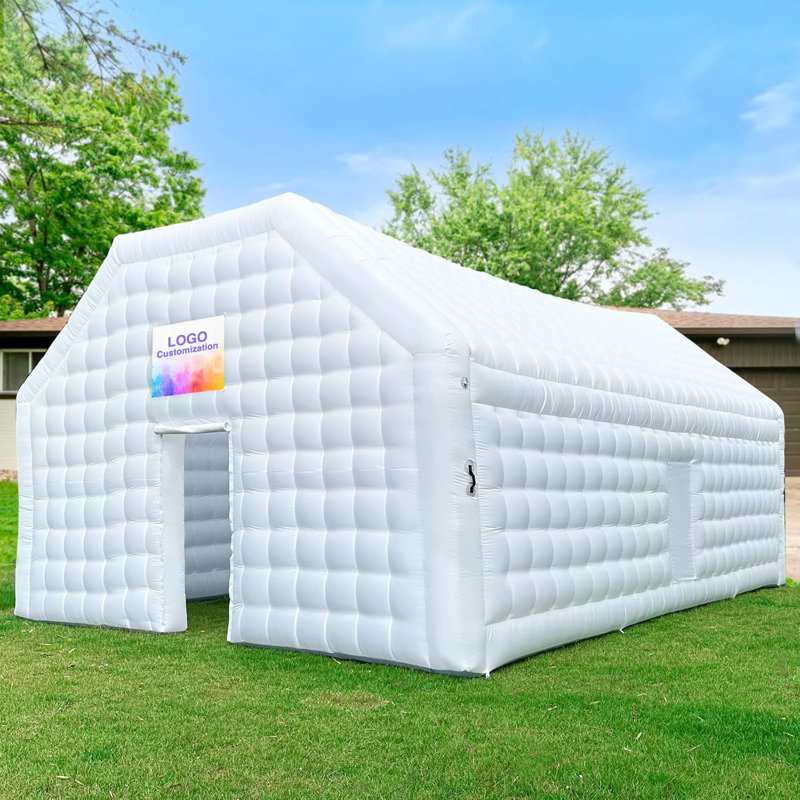 Tente gonflable blanche de 9 m x 6 m (30 pi x 20 pi) avec 2 souffleurs d'air, idéale pour les anniversaires, les événements scolaires, les fêtes de jardin et la location.