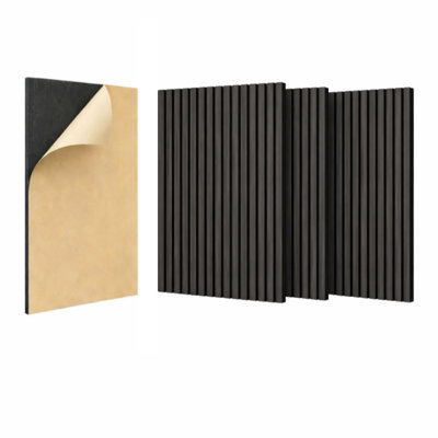 Lot de 4 panneaux acoustiques noir mat, panneaux d'absorption acoustique en lamelles de bois, panneaux muraux adhésifs à rainures 3D pour la réduction du bruit, pour la décoration des murs et plafonds de bureaux, chambres, gymnases et cuisines.