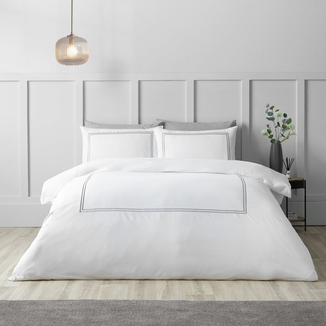 Catherine Lansfield White/Silver So Soft Mono Satin Stitch Duvet Cover Set / - King - Image 2
