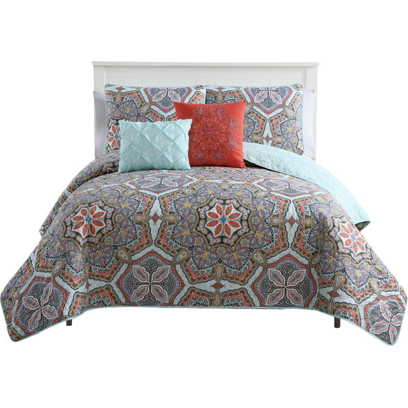 Furness Polyester Geometric Shapes Quilt, Full/Queen