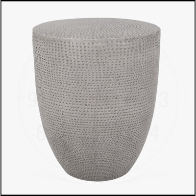 Table d'appoint d'extérieur en béton léger pour des espaces élégants et fonctionnels