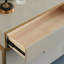 Armoire d'entrée minimaliste de luxe-1208172288