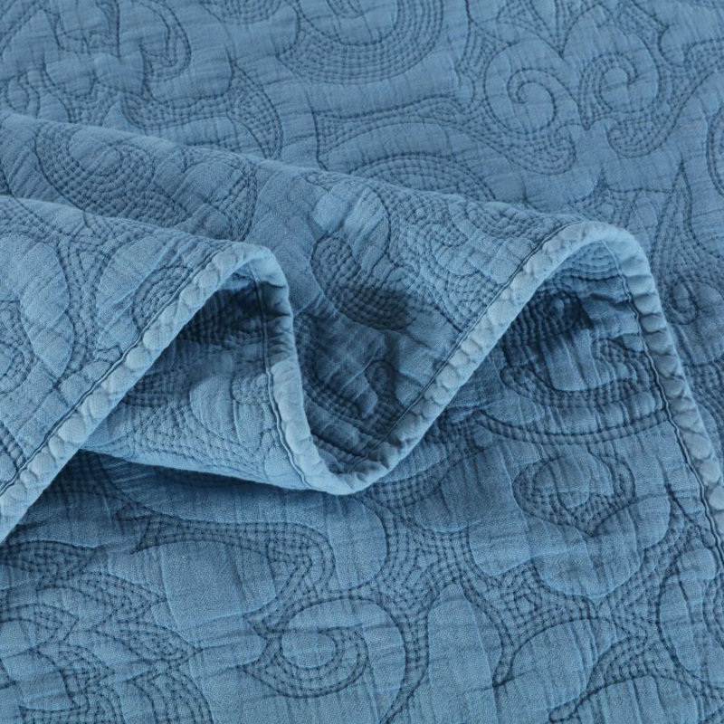 Modern & Contemporary Cotton Blend Quilt, Light Blue, Queen