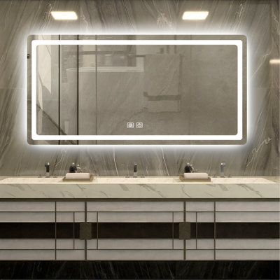 Miroir de salle de bain élégant avec fonctions intelligentes et fonctionnalité antibuée