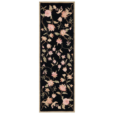 Jonsson Hand Hooked Wool Floral Rug
