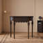 Console en bois au design classique