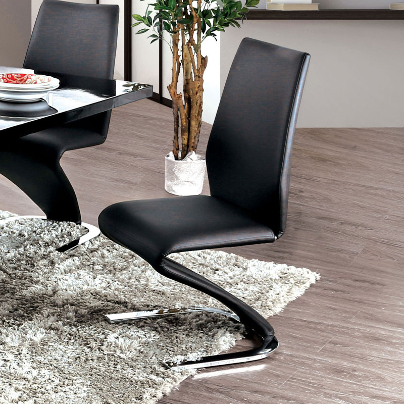 Chaise d'appoint rembourrée Annjelica, Noir