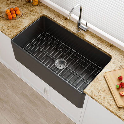 Évier de cuisine à tablier frontal en argile réfractaire 33 po x l 18 po pour évier de cuisine, évier simple noir, 2 accessoires personnalisés inclus