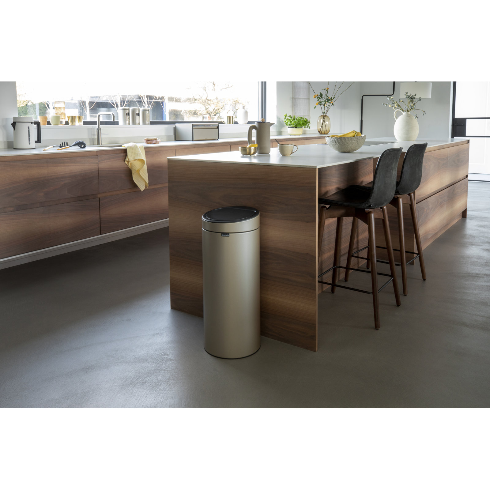 Brabantia 8 Gallon Touch Top Trash Can, Metallic Gold