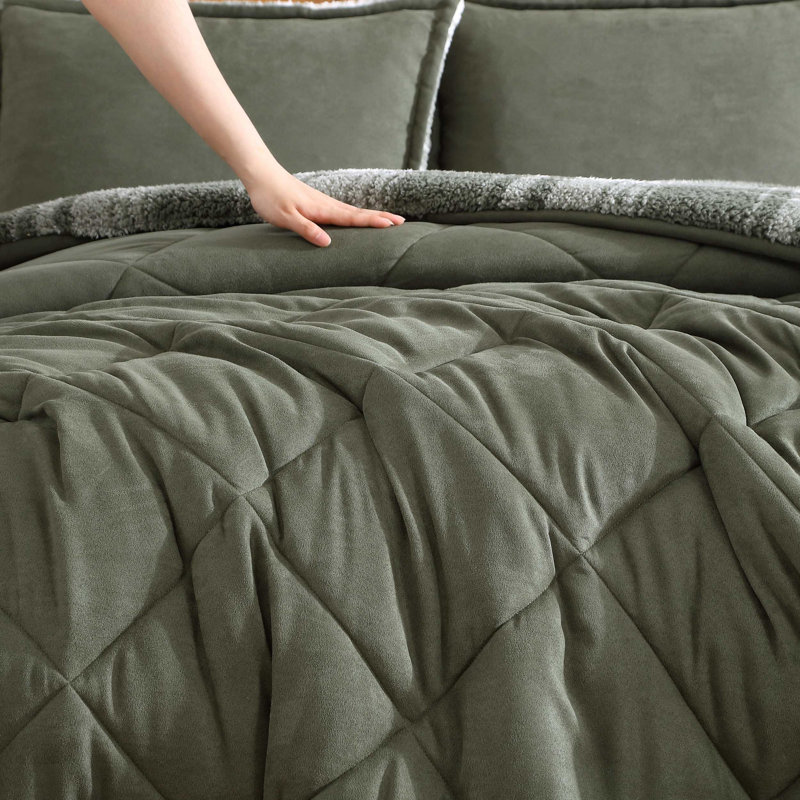 Ensemble d'édredon vert Eddie Bauer, Édredon pour très grand lit + 2 taies décorativ