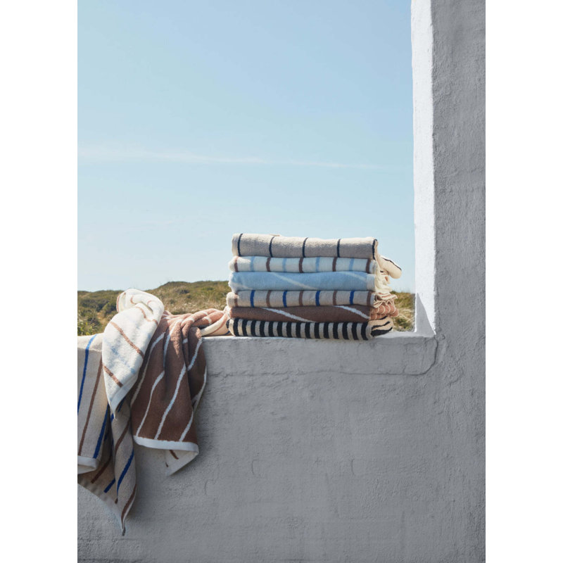 Raita Bath Towel, Caramel/Ice Blue