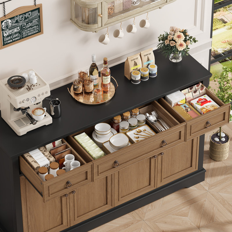Buffet de 54 po Shondolyn avec tiroirs, armoires de rangement crédence (tablette réglable), Black/Brown