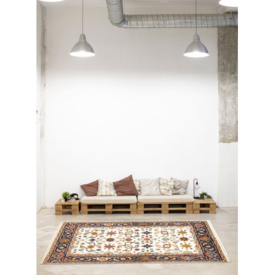 Tapis crème Serapi Heritage 4 pi 0 po x 6 pi 2 po