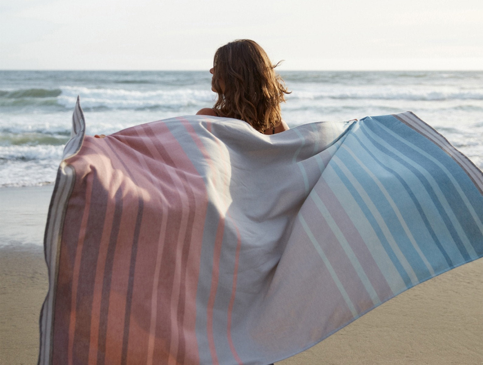 Tomales 100% Cotton Midweight Beach Towel, Rosehip/Deep Ocean Ombre