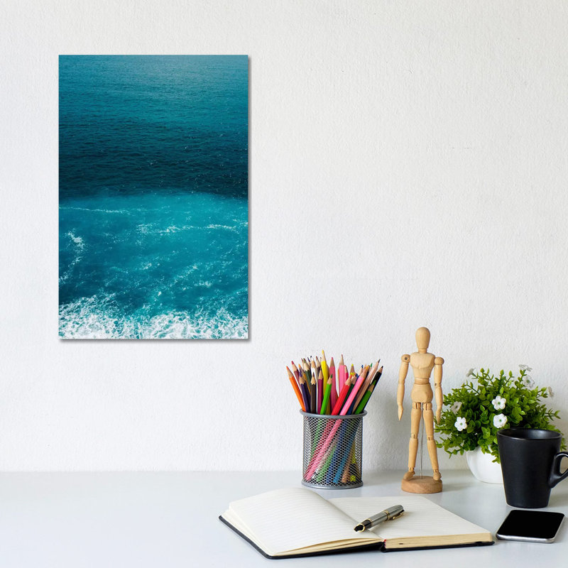 «Amalfi Coast Water» par Bethany Young, reproduction de photo sur toile tendue, H 12 po x l 8 po x P 0,75 po