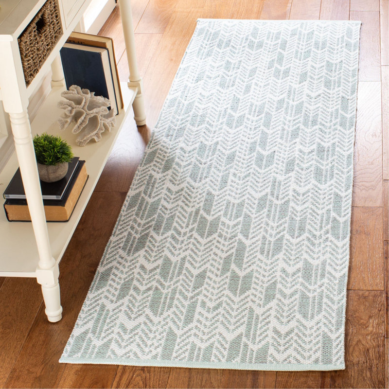 Tapis vert clair / ivoire en coton tissé à plat à la main Legaspi, Tapis de couloir 2 pi 3 po x 7 pi