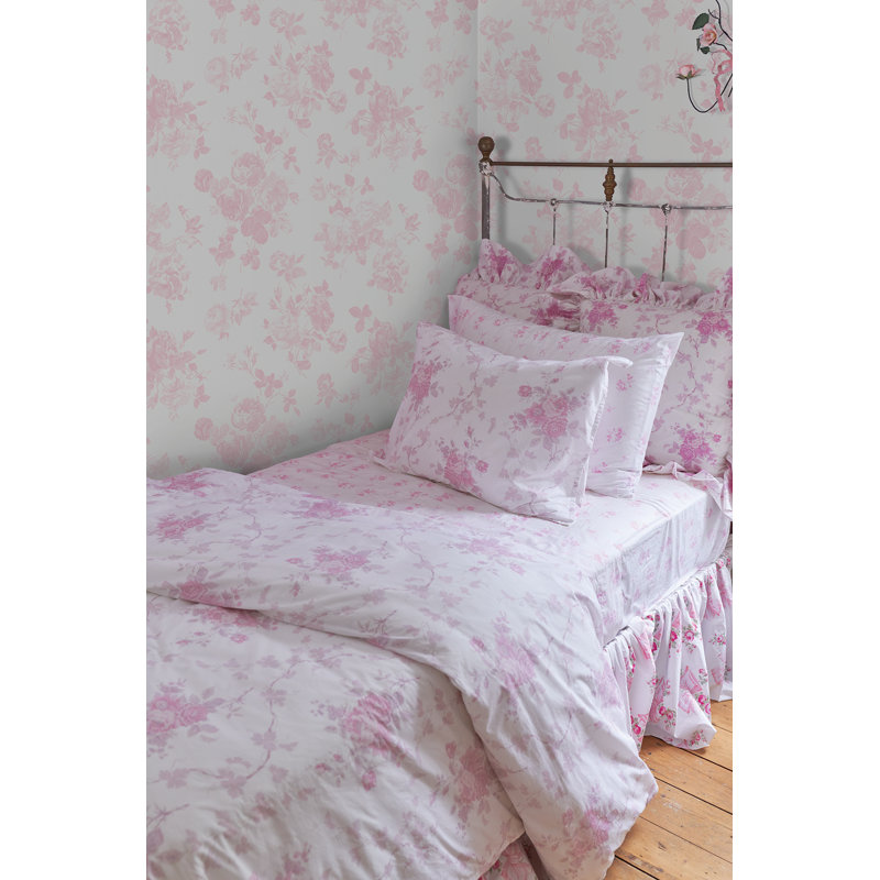 18' L x 20.5" W Everblooming Rosettes Peel & Stick Wallpaper Roll, Pink