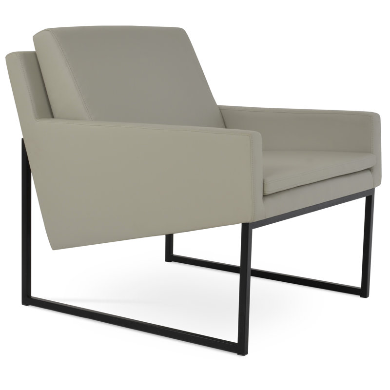 Fauteuil Nova en métal noir, Cuirette gris pâle