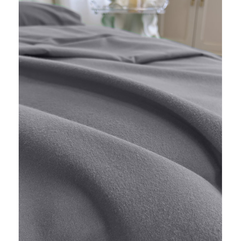 Elegant Comfort Luxuriously Soft 4-Piece Velvet Plush Flannel Sheet Set - Premium Quality -Cozy Warm, Anti-Static, Non Pilling Fuzzy Velvet Flannel Fleece Deep Pocket Sheet Set