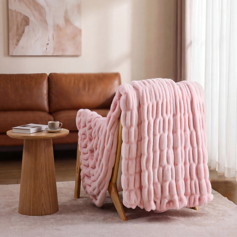 Jeté en fausse fourrure de lapin, L 60 po x l 80 po, Rose