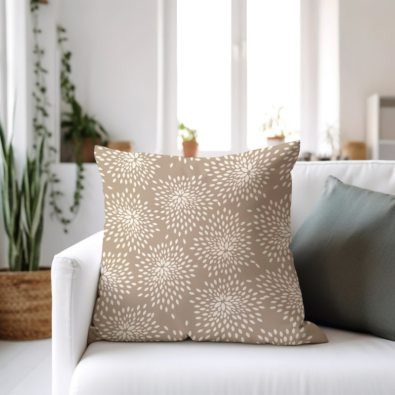 Coussin décoratif intérieur / extérieur en polyester filé floral Bavière, H 17 po x l 17 po, Beige / Crème