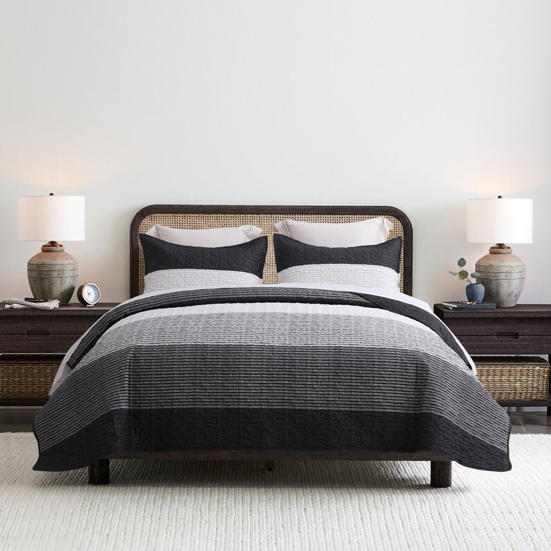 SLEEPBELLA Striped Quilt Set King Size 3Pcs, Bohemian Design with White & Black Stripes, All Season Lightweight Coverlet Sets