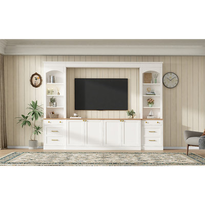 Grand meuble télé blanc rétro avec grain de bois, centre de divertissement arqué de 106 pouces pour le salon, protection polyvalente pour embouts de rangement