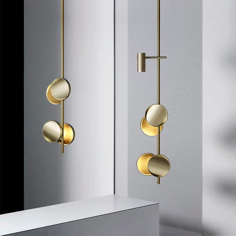 Lustre suspendu en fer Donatella, 55 po de long x 94 po de hauteur, Jaune, Étain