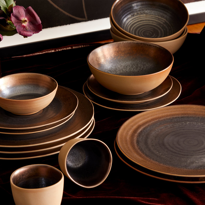 Akita Stoneware Dinnerware Set - Service for 4