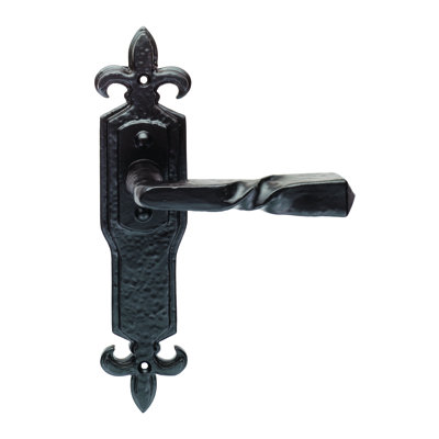 Wrenly Latch Door Handle