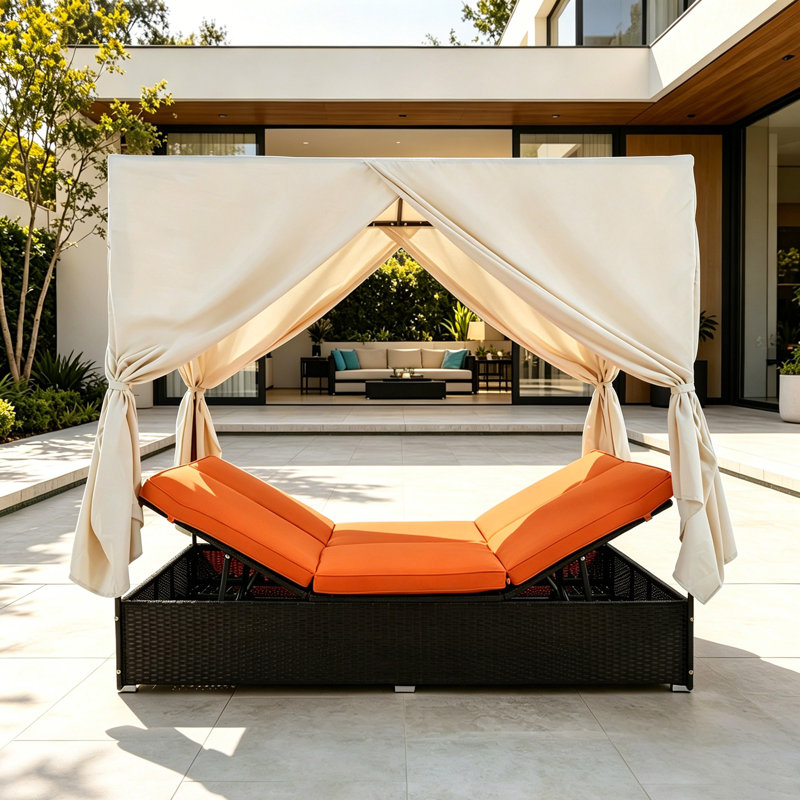 Canapé-lit double d'extérieur moderne en rotin PE avec auvent et rideaux d'intimité, réglable en 6 positions avec coussins