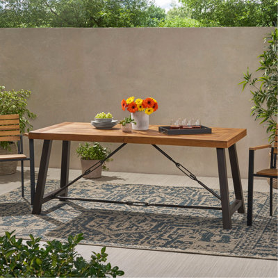 Table de salle à manger d'extérieur