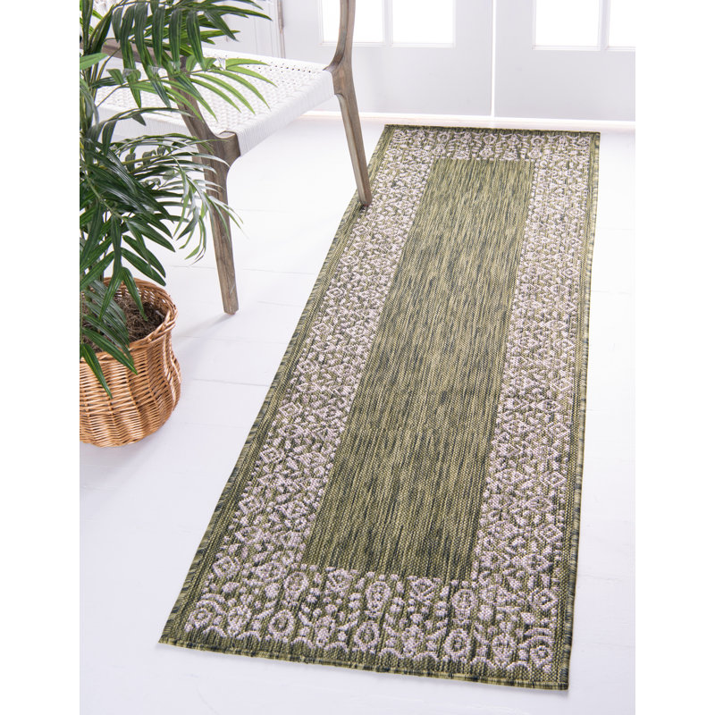 Tapis d'intérieur / extérieur vert Finbar, Tapis de couloir 2 pi x 6 pi 1 po