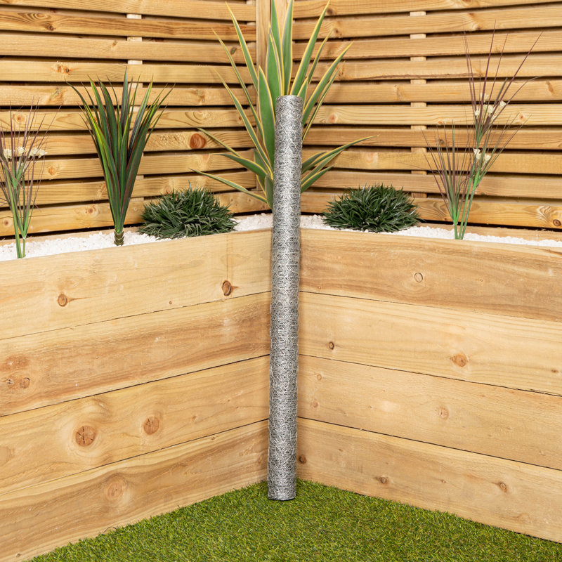 Samuel Alexander 90cm H x 600cm W Metal Border Fencing