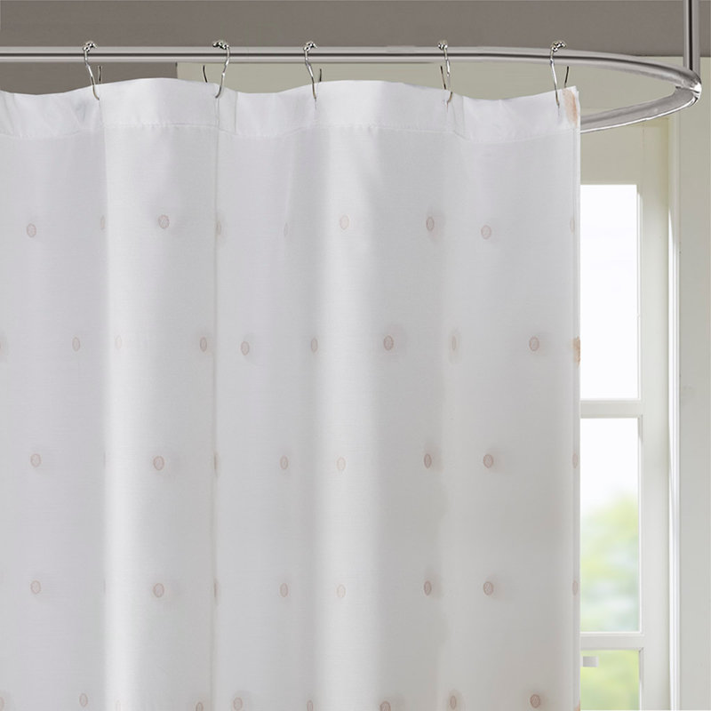 Rideau de douche décontracté à pompons All-Over, facile à coordonner avec le décor de salle de bain existant, 72 po x 72 po, lavable à la machine pour plus de commodité