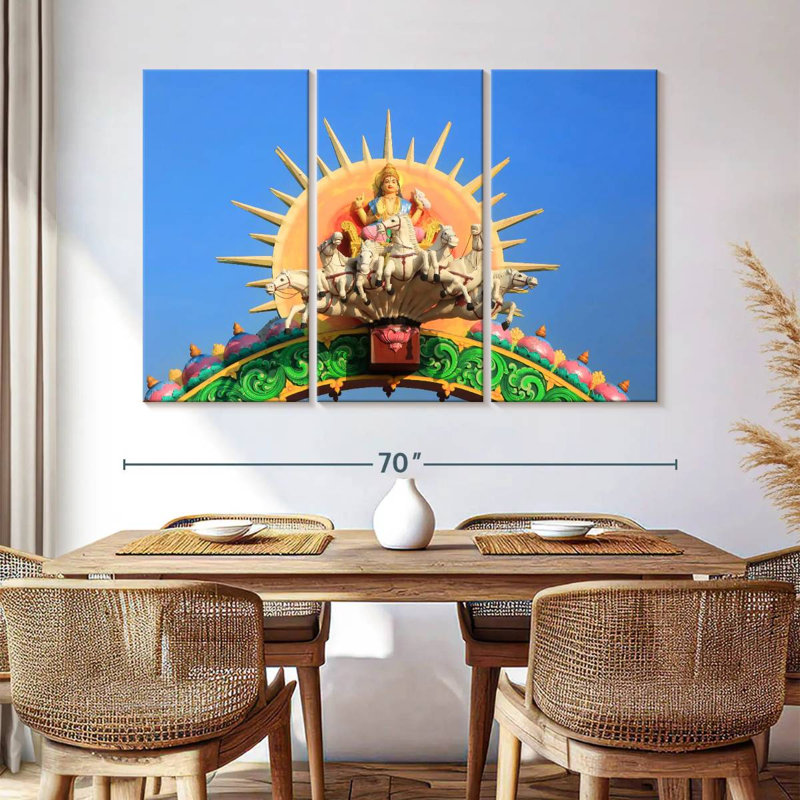 Divinité indienne Surya, H 42 po x l 65 po