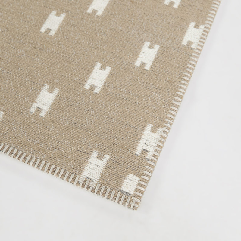 Tapis brun Solange, Rectangle 7 pi 10,5 po x 10 pi 0,1 po