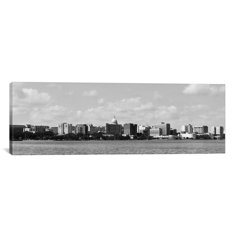 «Madison Skyline Cityscape», reproduction de photo sur toile en bleu, H 12 po x l 36 po x P 1,5 po, Gris, Toile tendue