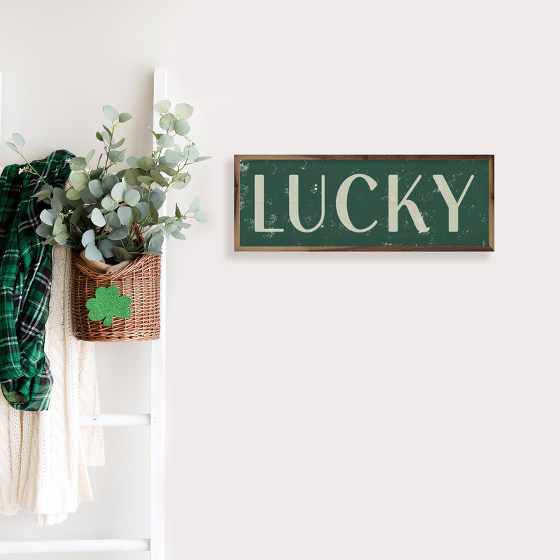 St Pat Lucky - vert, H 4 po x l 12 po