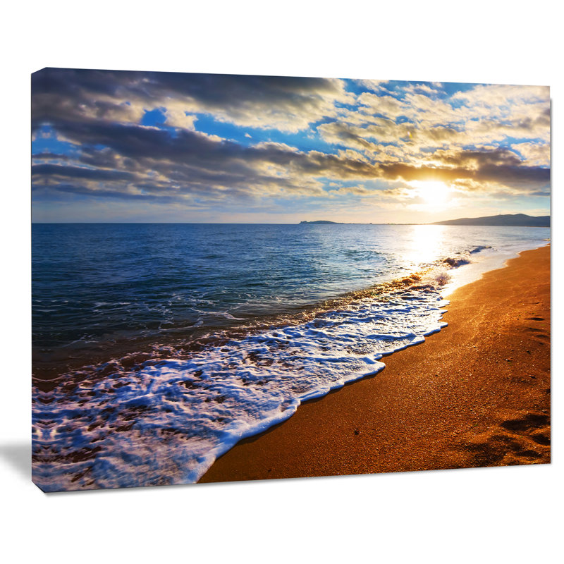 Reproduction de photo sur toile tendue, "heavy clouds over matin beac large", H 30 po x l 40 po x P 1 po