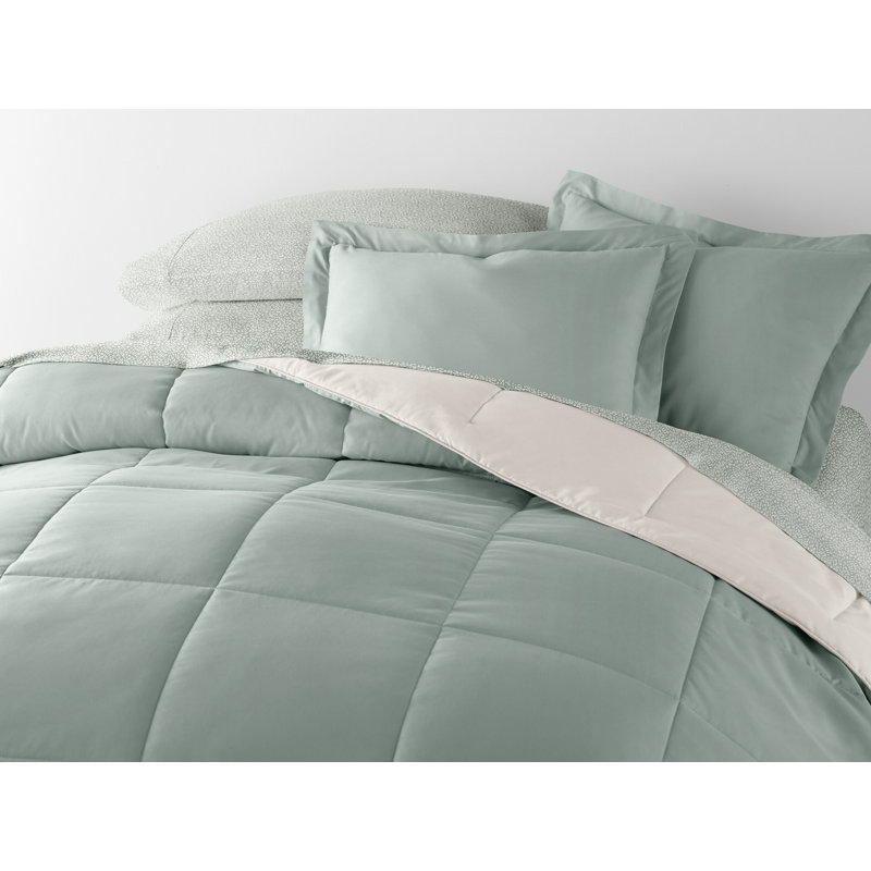 7-Piece Reversible Bedding Bundle - Solid Comforter and Patterned Sheet Set, Green Geometric