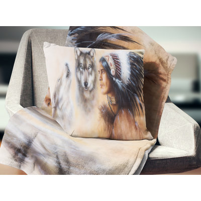 Coussin Indian Warrior avec deux loups
