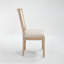 Chaise rembourrée avec pieds en bois