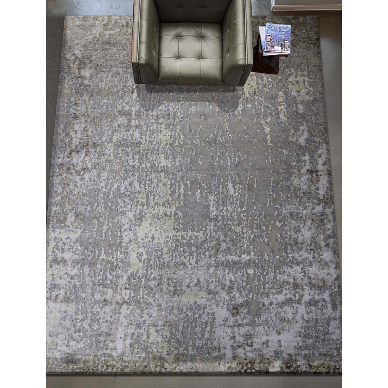 Wool Abstract Area Rug in Gold, Rectangle 2' x 3'
