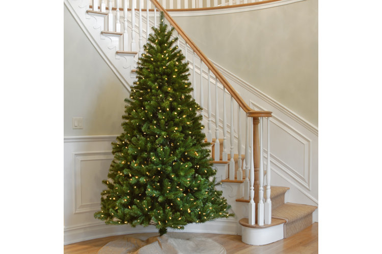 Green Artificial Spruce Christmas Tree with Lights