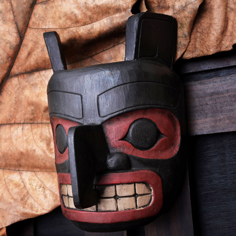 Sculpture totem