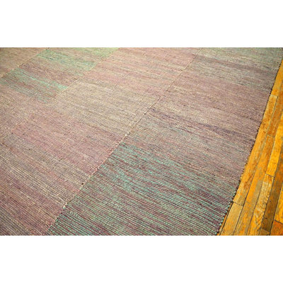 Tapis à tissage plat en laine tissé à la main style Awesome de couleur rose-vert 10 pi 0 po x 13 pi 8 po