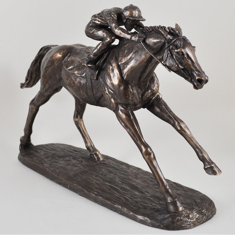 Animal Figurines & Sculptures