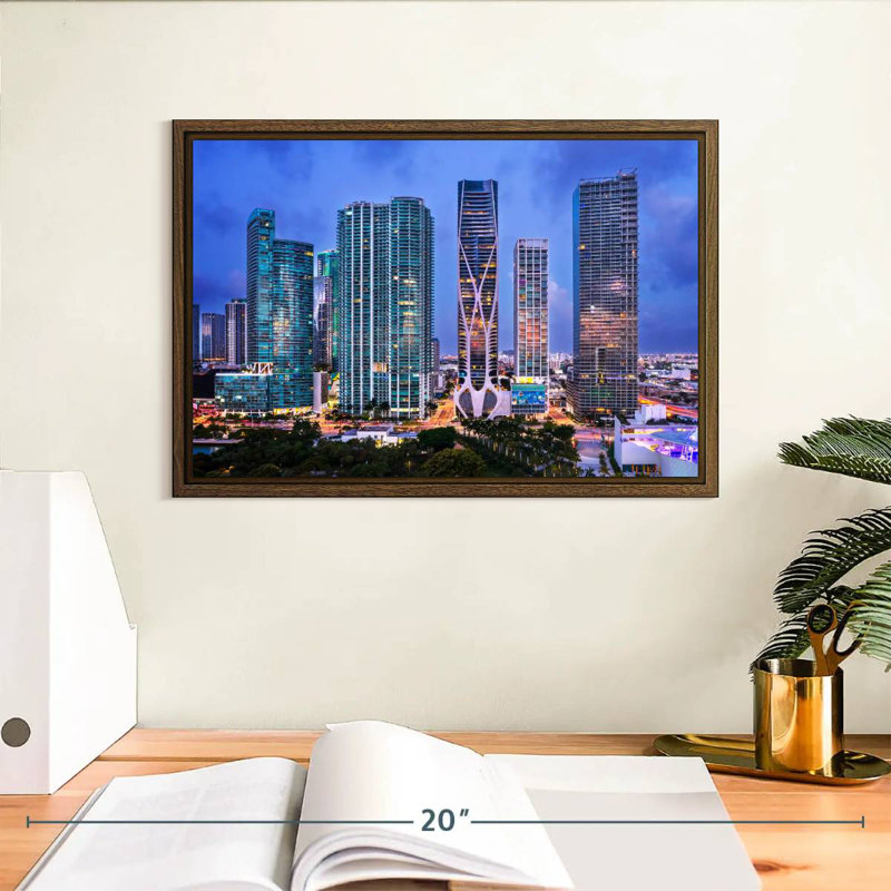 Vue aérienne du centre-ville de Miami, 13 po x 9 po, Cadre flottant en noyer